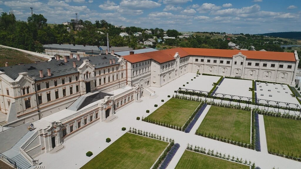 Mimi Castle